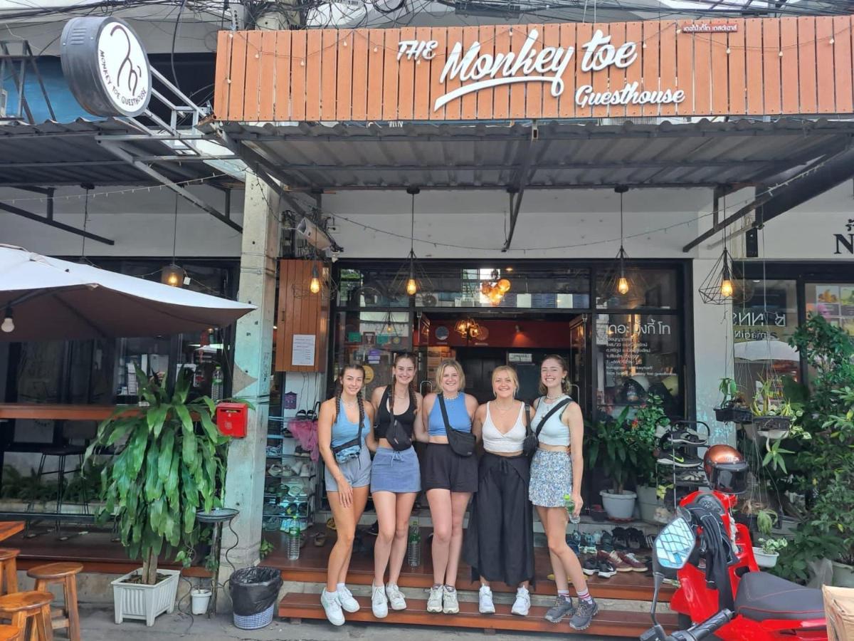 Monkey Toe Guesthouse Csiangmaj Kültér fotó