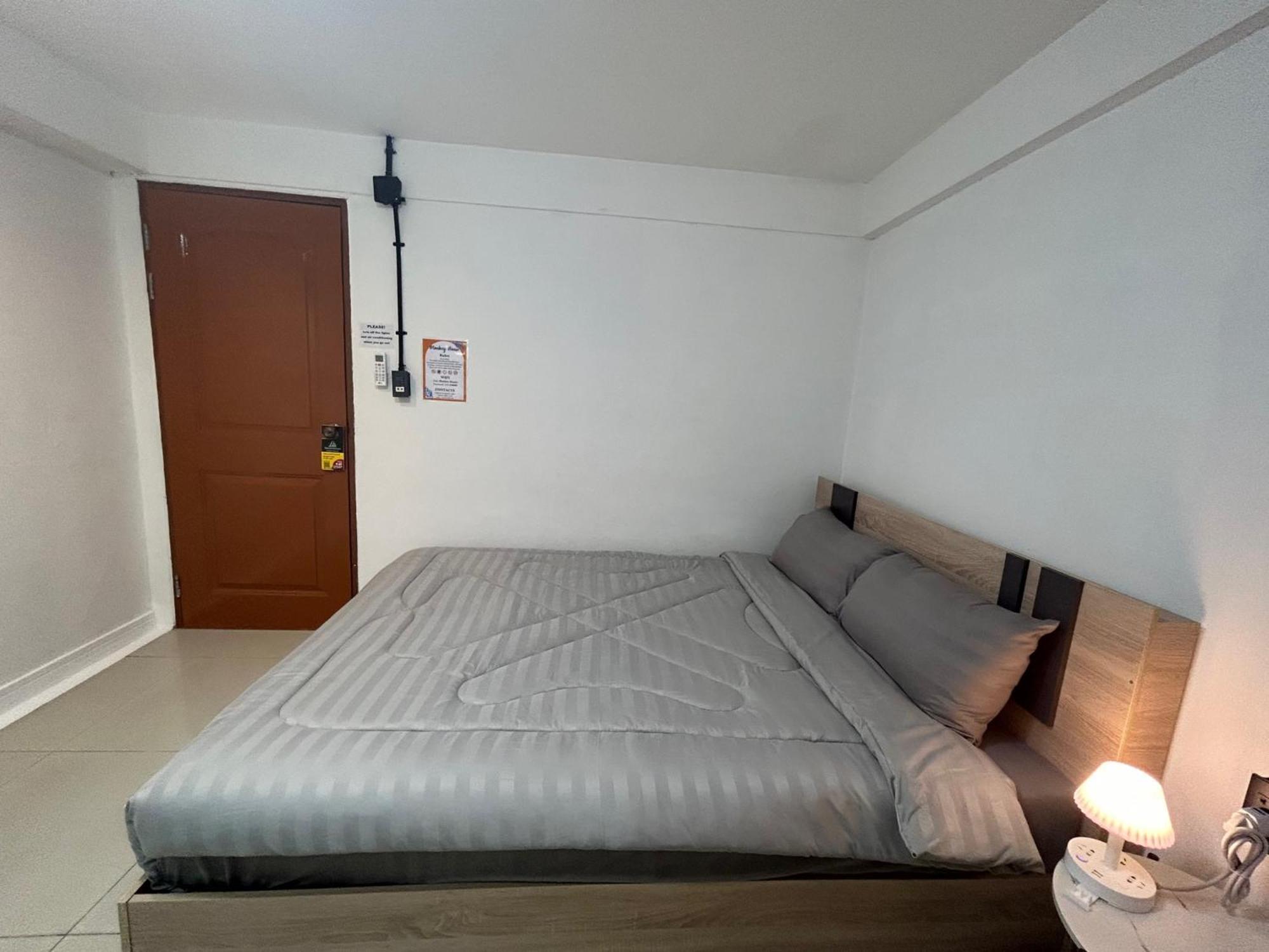 Monkey Toe Guesthouse Csiangmaj Kültér fotó