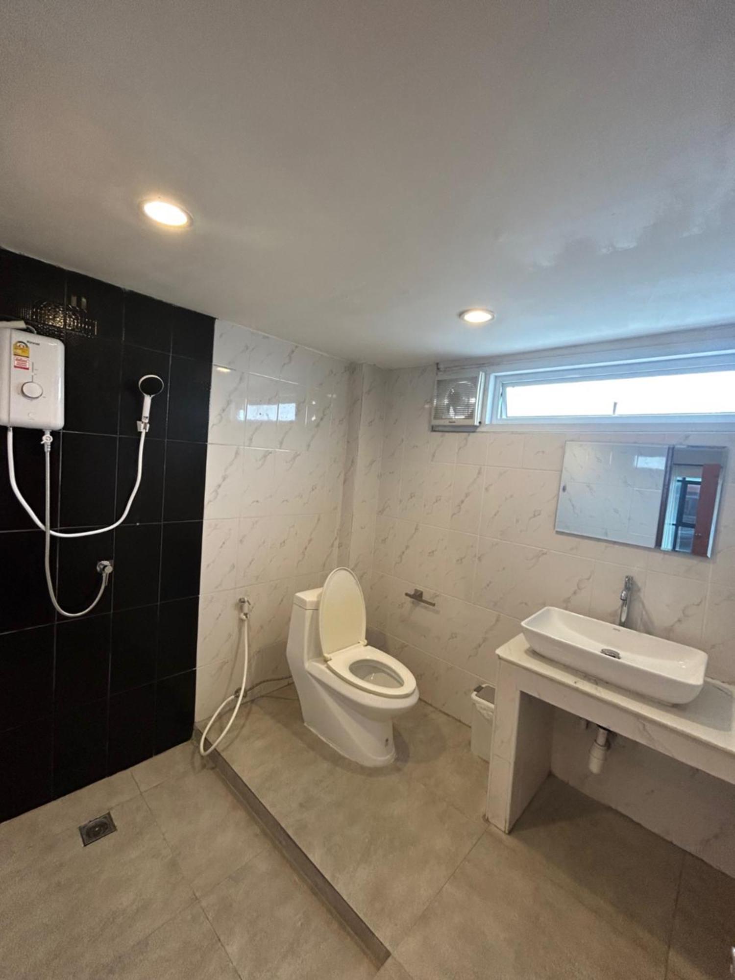 Monkey Toe Guesthouse Csiangmaj Kültér fotó