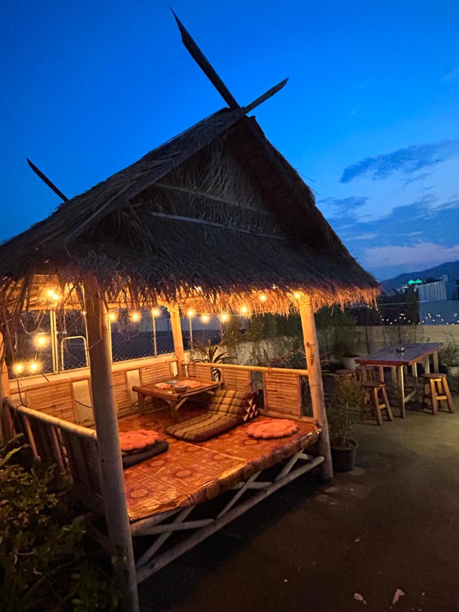 Monkey Toe Guesthouse Csiangmaj Kültér fotó