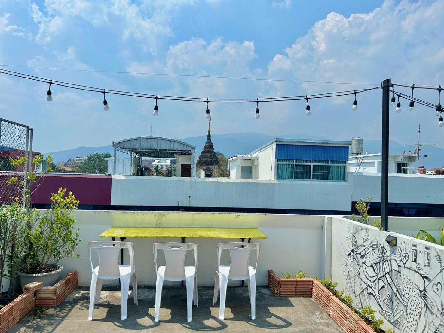 Monkey Toe Guesthouse Csiangmaj Kültér fotó